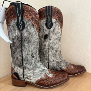 Myra Bag Calf Hide tooled MESA CLOUD HANDTOOLED LEATHER BOOTS IN BLACK & WHITE